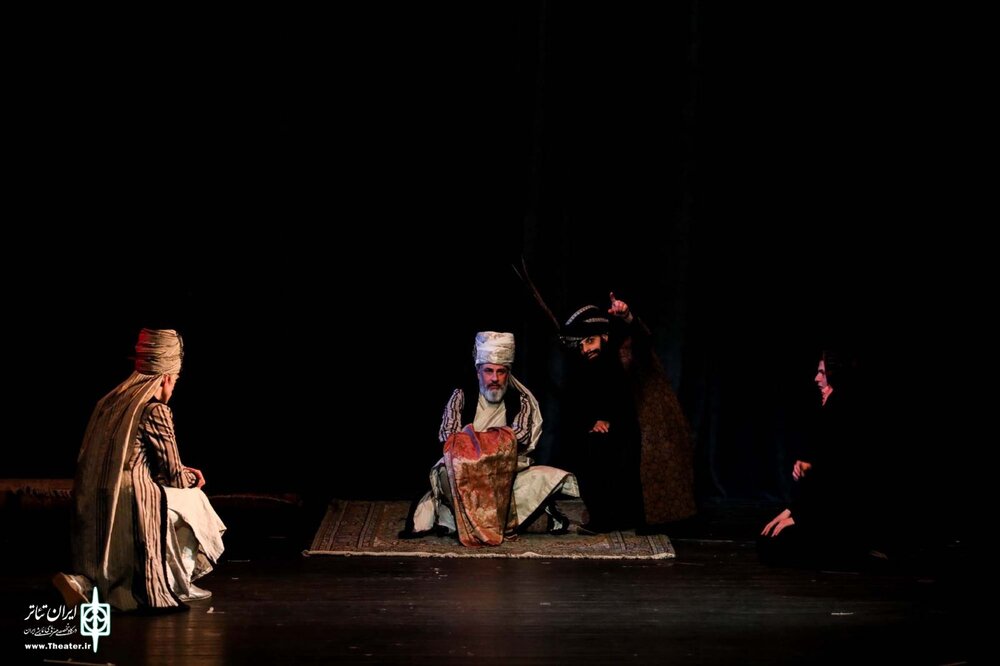 «شاهنامه» بود که توانست زبان فارسی را حفظ کند