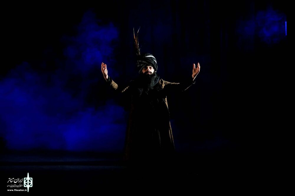 «شاهنامه» بود که توانست زبان فارسی را حفظ کند