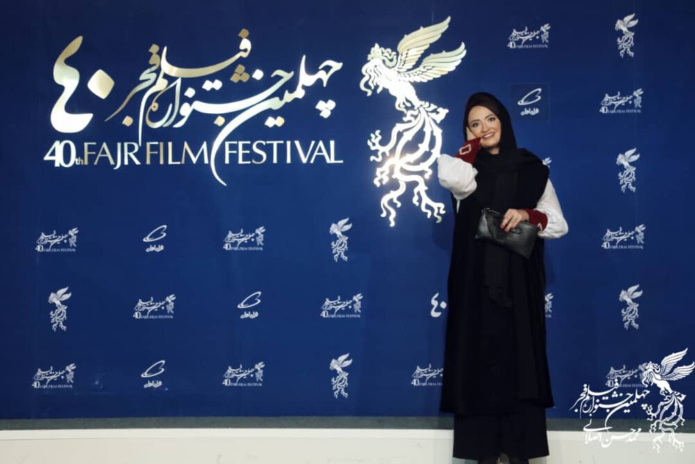 پوشش نازنین بیاتی و گلاره عباسی در برج میلاد/ عکس