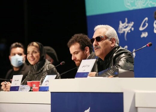 کل‌ کل مهران مدیری و علی اوجی در غیاب مسعود کیمیایی/ گزارش نشست فیلم «خائن‌کشی» در جشنواره فجر