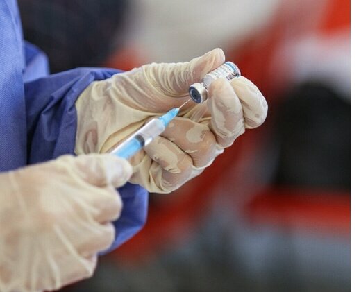 افت چشمگیر آمار واکسیناسیون روزانه تا نزدیک به ۱۰۰ هزار دز