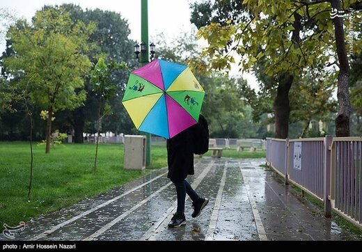 بارش باران و تگرگ در راه تهران