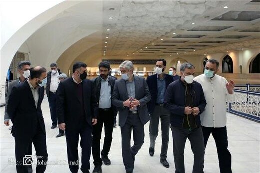 بازدید رئیس نمایشگاه کتاب تهران از مصلای تهران