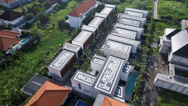 حاصل همکاری هنرمند روس و شهروند اوکراینی روی سقف ساختمان/ عکس