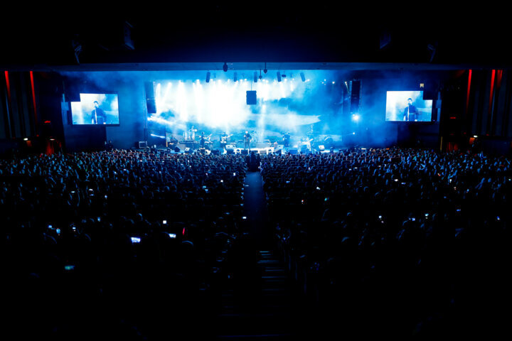 خوشحالی خواننده پاپ از رفاقت مردم با «برادرش»