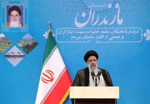 رئیس‌جمهور : همه شهدا و خانواده آنان عزیز و مورد احترام ملت ایران هستند