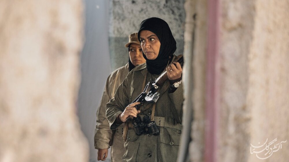 مرجان قمری از بازی در نقش مادربزرگ انقلاب میگوید