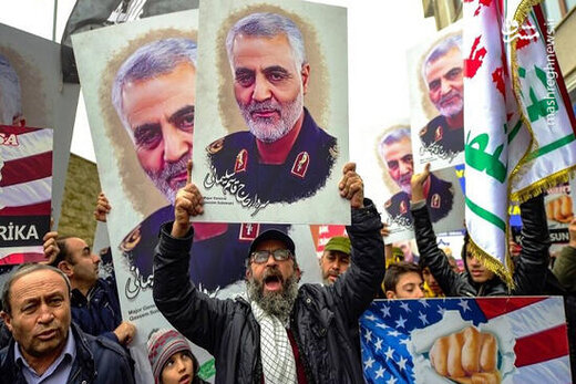 ببینید | ایرانی‌ها حاضر نیستند از انتقام سلیمانی عقب بکشند!