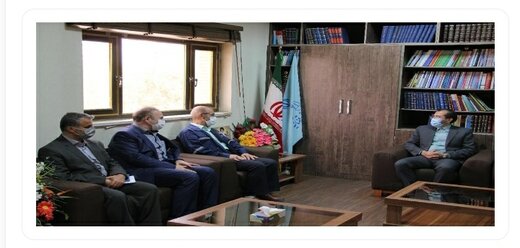 رئیس کل دادگستری خوزستان تاکید کرد: تلاش دستگاه قضا برای حل چالش‌های حقوقی صنایع استان