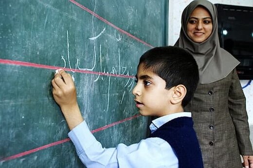 مهرماه ۱۰۰ هزار معلم جدید در آموزش و پرورش جذب می‌شوند