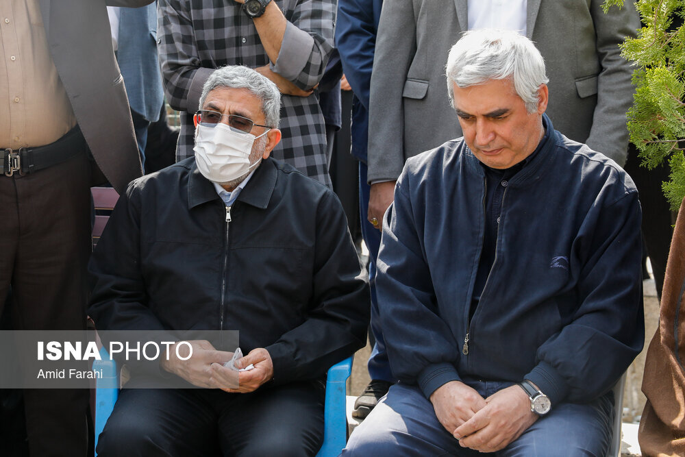 ابراهیم حاتمیکیا در مراسم تشییع زندهیاد نادر طالبزاده/ عکس