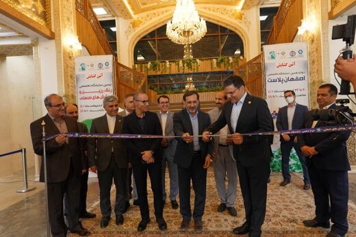 استقبال ۸۰ درصدی تولیدکنندگان از نمایشگاه‌های رنگ و اصفهان پلاست