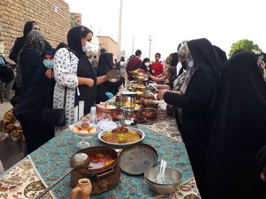 برگزاری جشنواره غذا و بازی‌های بومی و محلی در روستای زرگرآباد دامغان