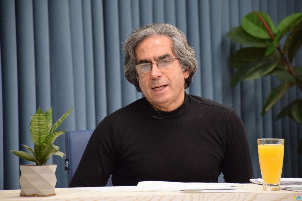 تبخیر طبقه متوسط در ایران/ هر سال ۵ درصد به آمار اقدام به خودکشی اضافه میشود