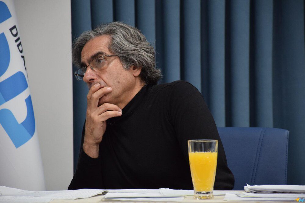 تبخیر طبقه متوسط در ایران/ هر سال ۵ درصد به آمار اقدام به خودکشی اضافه میشود