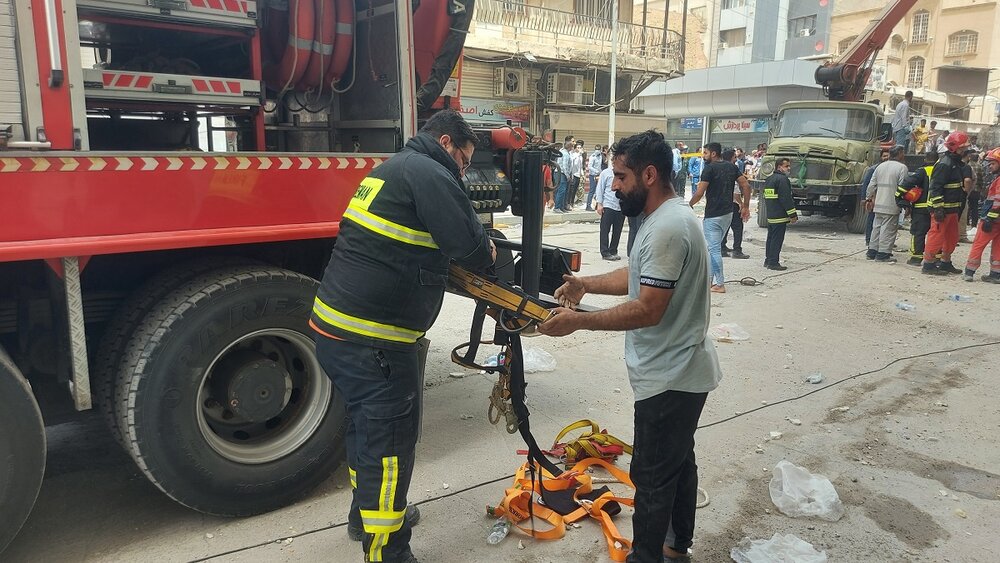 گزارش تصویری اختصاصی recive از عمق حادثه متروپل آبادان