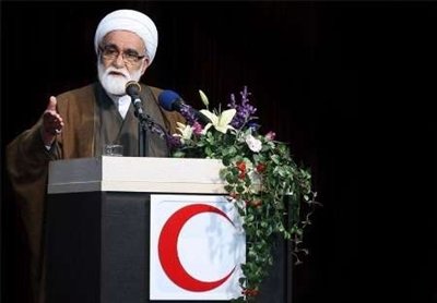 حجت الاسلام والمسلمین معزی: هلال احمر ایران در کنار مردم مظلوم جهان ایستاده است