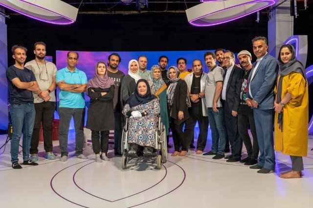 مرجانه گلچین مجری شد