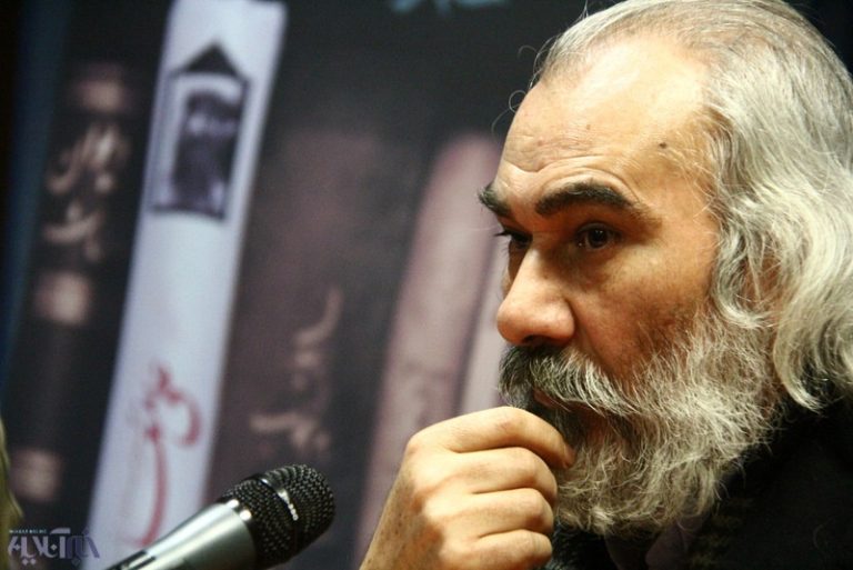 مظهر زیبایی و فریبایی؛ یادداشت میرشکاک درباره سوگواری آیتالله جوادی آملی در فراق همسر