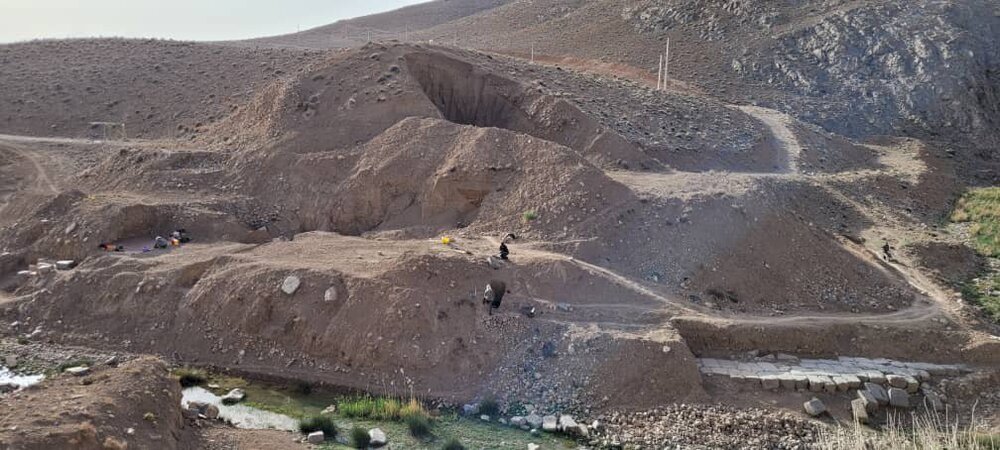 کاوش و مرمت بند هخامنشی دیدگان، شاهکار مهندسی آب ایران‌ باستان/ عکس