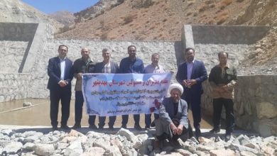 افتتاح  پروژه منابع طبیعی و آبخیزداری به مناسبت هفته دولت در شهرستان مهدیشهر