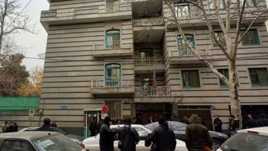 ببینید | تخلیه شبانه سفارت جمهوری آذربایجان در تهران