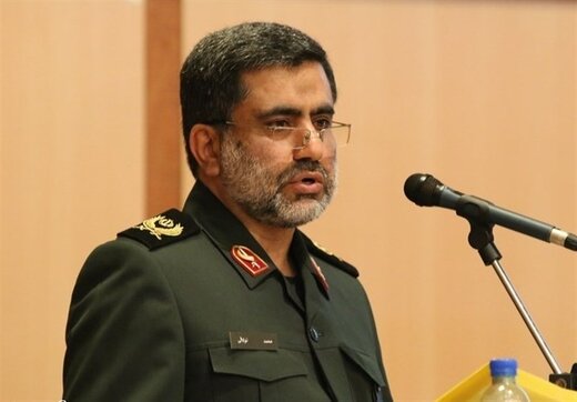 معاون هماهنگ کننده اطلاعات سپاه: برخی کشورهای منطقه اعلام می‌کنند، امروز باید منتظر «تیغ انتقام» ایران باشیم