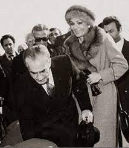 ادعای رئیس بنیاد مستضعفان: «تمام» گیلان، مازندران و گلستان را به نام «پهلوی» زده بودند/  پهلوی ها «۱۰۰ میلیارد دلار» از ایران خارج کردند