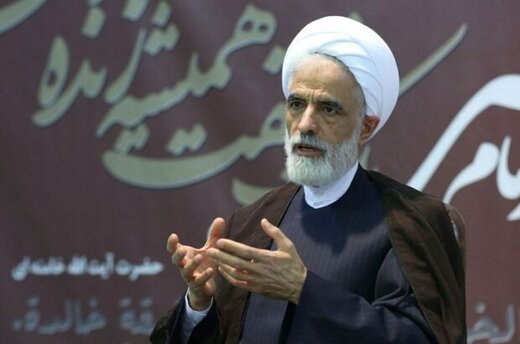 انتقاد تند روزنامه «جوان» از روحانی معروف اصلاح‌طلب