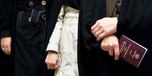 خبرگزاری فارس: نماینده مجلس، خبر «خروج مشروط زنان از کشور» را ناقص به ما گفت / بعداً اصلاحش کردیم؛ اما رسانهها نباید تیترش میکردند