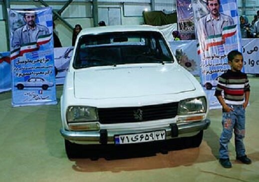 «رمزگشایی» از معمای خاک‌خوردن ۱۲ ساله خودرو احمدی نژاد در پارکینگ بهزیستی / پای «رانت» در میان است!
