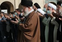 کدام مقامات و فعالان سیاسی پشت‌سر رهبر انقلاب نماز عید فطر خواندند؟ + عکس‌ها