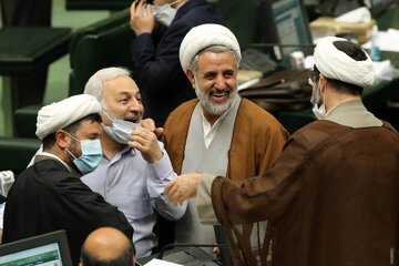 اعتراف جنجالی ذوالنور درباره افزایش سن بازنشستگی /نفهمیدیم به چه چیزی رأی میدهیم، حتی بنده!