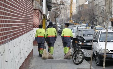 اکثر زباله‌گردها اتباع هستند/ با اتباع فاقد مدارک هویتی مشغول به عنوان پاکبان برخورد می‌شود