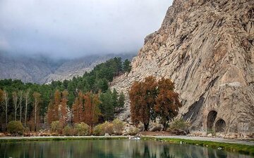 بازدید ۱/۸ میلیون گردشگر از اماکن گردشگری و تاریخی طبیعی کرمانشاه/بالغ بر ۱۶۸ هزار نفر در تاسیسات گردشگری رسمی اقامت کردند
