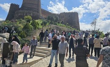 بازدید ۱۱ هزار نفر از قلعه تاریخی فلک‌الافلاک خرم‌آباد در تعطیلات عید فطر