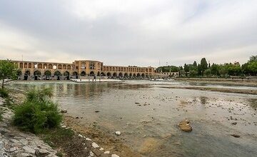 خسارات کشاورزان اصفهان از تأخیر در رهاسازی آب «زاینده رود»