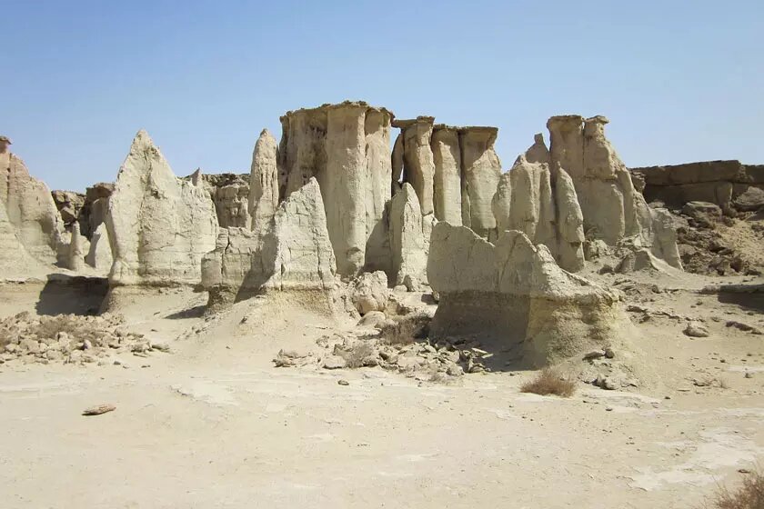 سفرنامه| درهای عجیب با صدای ارواح که جزو عجایب جزیره قشم است/ عکس