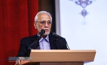 پرویز داوودی چرا بیانیه علیه احمدی نژاد را امضا کرد؟ /از نزدیکی به هاشمی شاهرودی تا علاقه به مصباح یزدی و پایداری ها