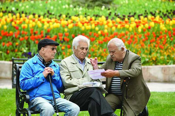 خبر خوش برای معلمان بازنشسته سال ۱۴۰۰