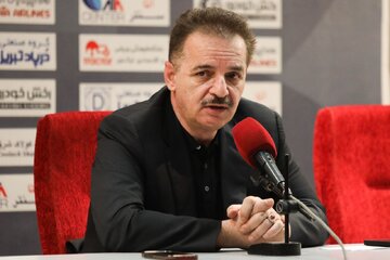 درخواست رسمی از زنوزی برای تیمداری در یک استان!