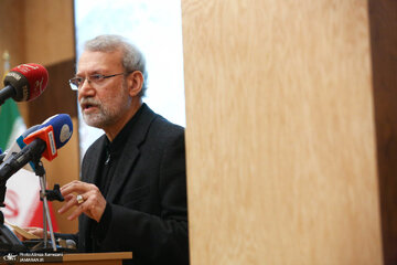 ریاست جمهوری افرادی مانند لاریجانی چه منافعی برای روابط خارجی ایران دارد؟