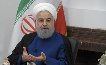 طعنه سنگین حسن روحانی به ابراهیم رئیسی و کاندیدای پوششی او در انتخابات ۱۴۰۰ /مگر نگفتید این‌ها بلد نیستند بورس را اداره کنند، ما می‌آییم اداره می‌کنیم