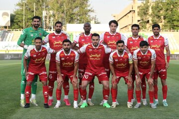 مدافع پرسپولیس نمیخواهد جدا شود!