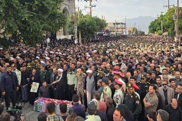 پیکر شهید مسعود کرمی در کرمانشاه تشییع شد