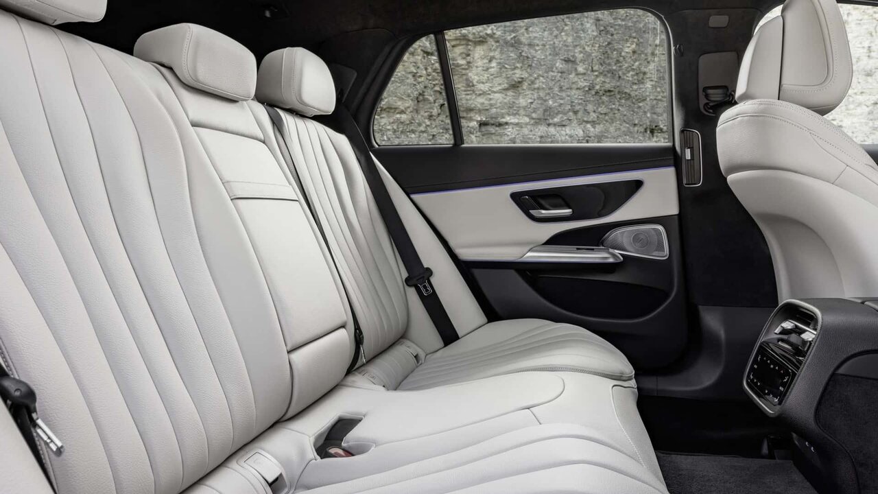 مرسدس بنز استیشن کلاس E، همهفنحریف و ارزانتر از سانتافه /عکس