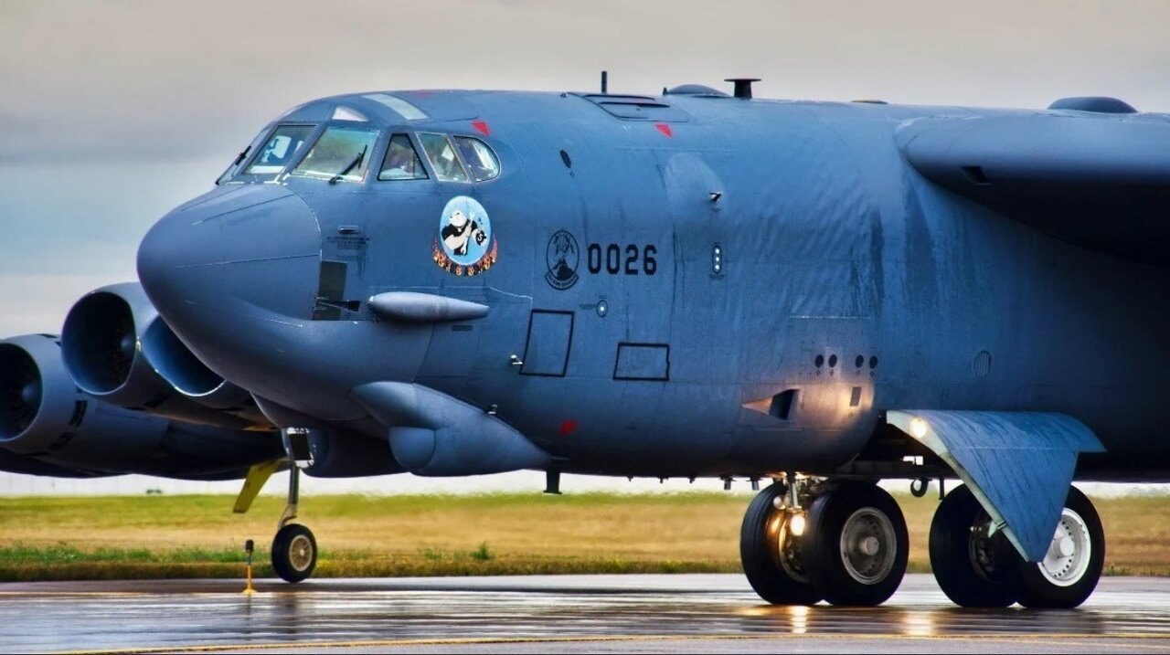 بمبافکن قدیمی به ناو هواپیمابر پرنده تبدیل میشود!