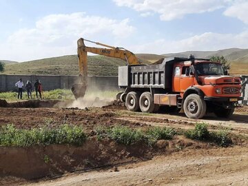 ۲۴۰۰۰ متر مکعب خاکبرداری در تصفیه خانه آب چهارمحال وبختیاری