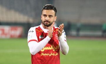 ستاره پرسپولیس بدون قرارداد به تمرین رفت!