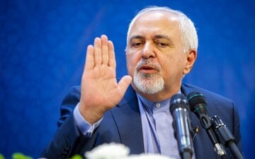 ظریف بین مردم رفت / فرق میکند خود سنگ سرکار باشد یا کسی که با سنگ اندازی مقابله میکند /دمتان گرم ولی این جمعه به آینده رای بدهید